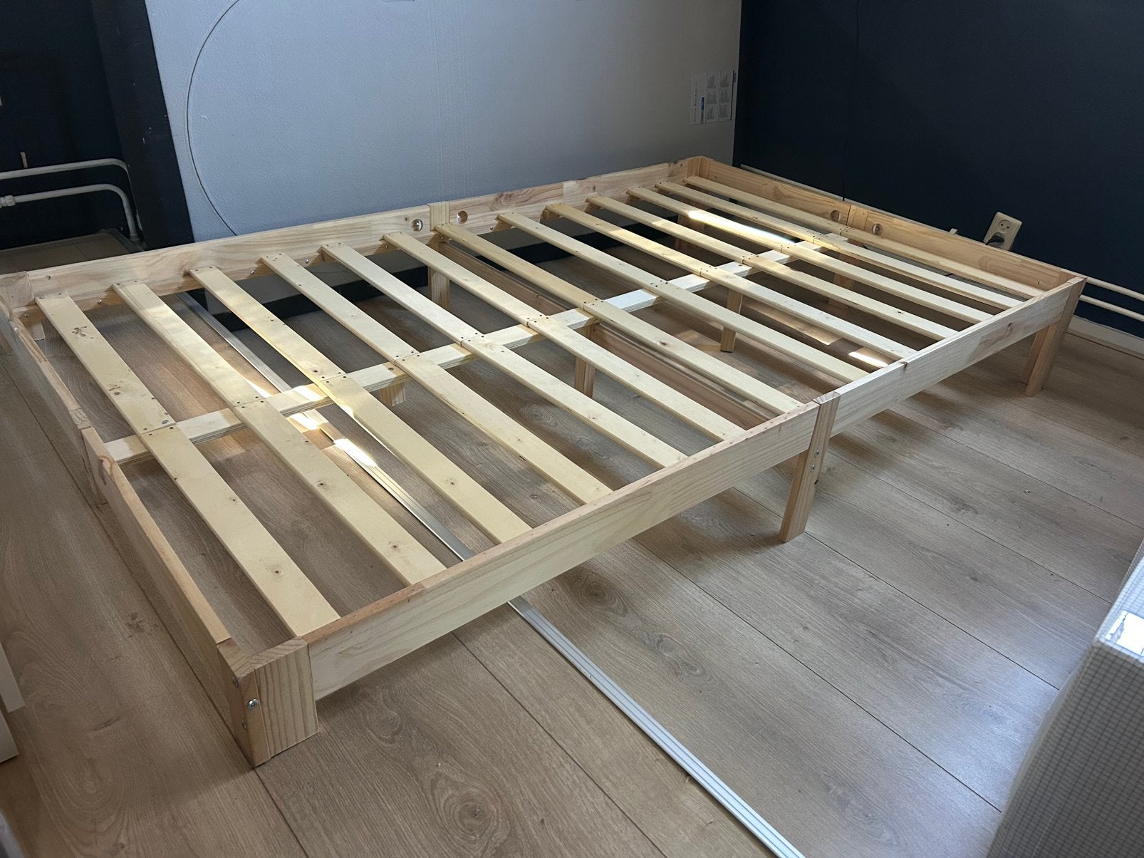 Houten bed frame/laten bodem. Voor een matras van 140x200, Huis en Inrichting, Slaapkamer | Bedden, Ophalen, Tweepersoons, 140 cm