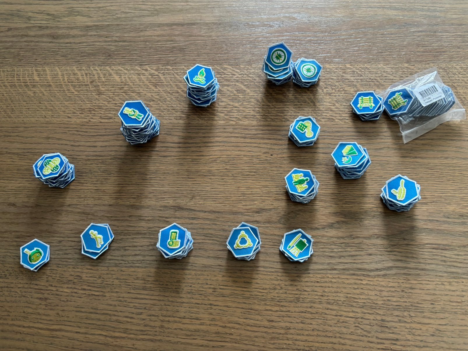 Oude Scouting welpen insigne (badge), Verzamelen, Ophalen of Verzenden, Nieuw, Embleem, Speld of Insigne