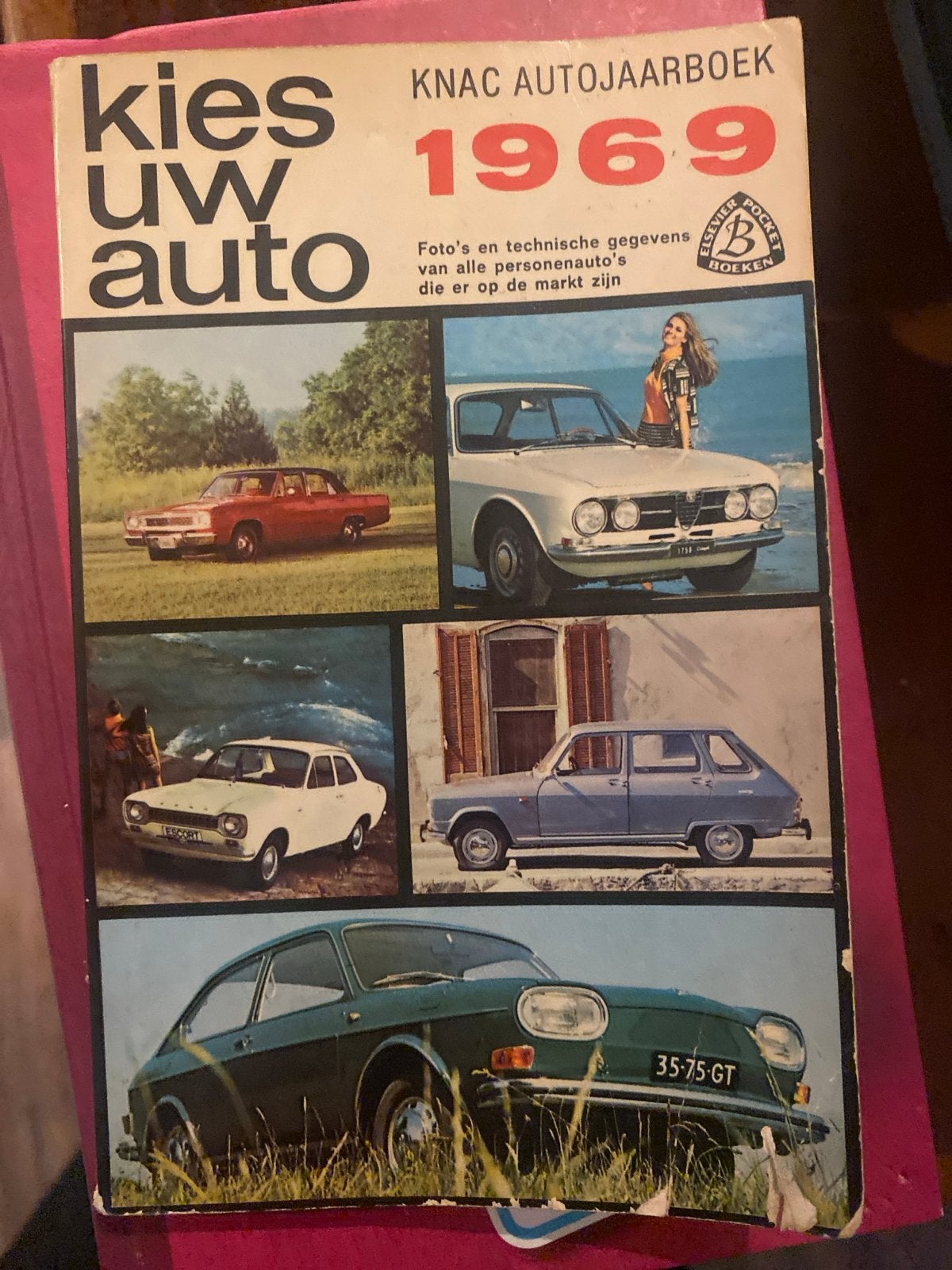 KNAC Autojaarboek 1969 - Kies uw auto, Boeken, Ophalen of Verzenden, Gelezen, Algemeen