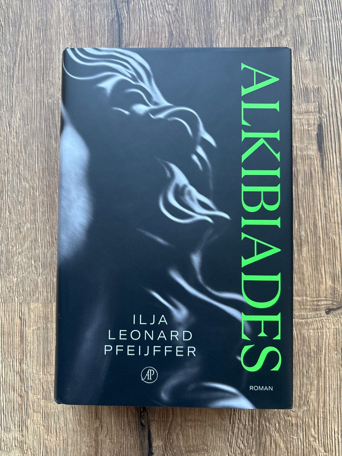 Alkibiades - Ilja Leonard Pfeijffer (Roman), Ophalen of Verzenden, Zo goed als nieuw, Nederland