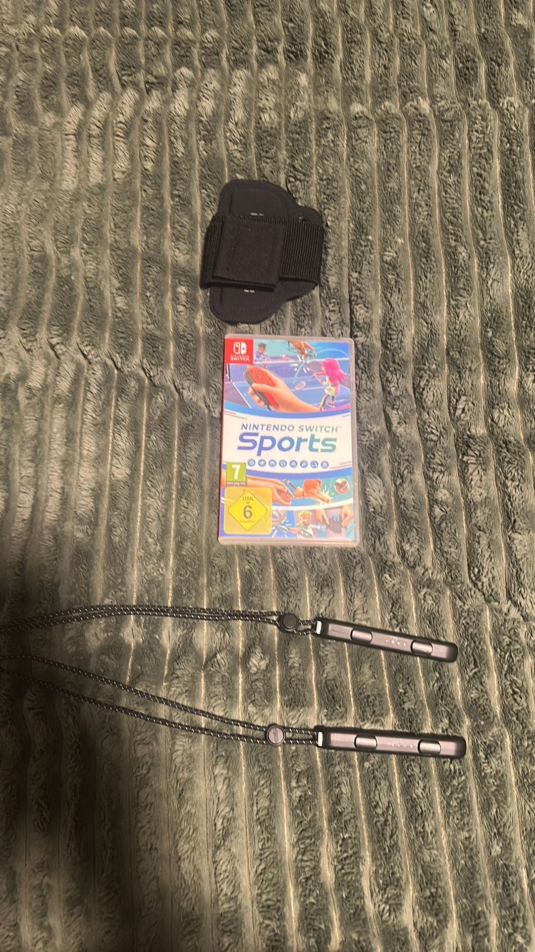 Nintendo Switch Sports met beenband en Joy-Con grips, Ophalen, Eén computer, Zo goed als nieuw, 3 spelers of meer