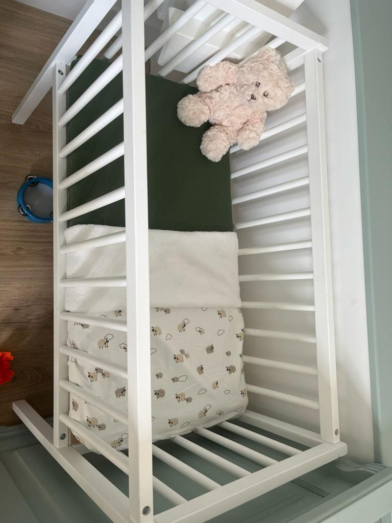 Wiegje inclusief matras, Ophalen, Zo goed als nieuw, Wieg