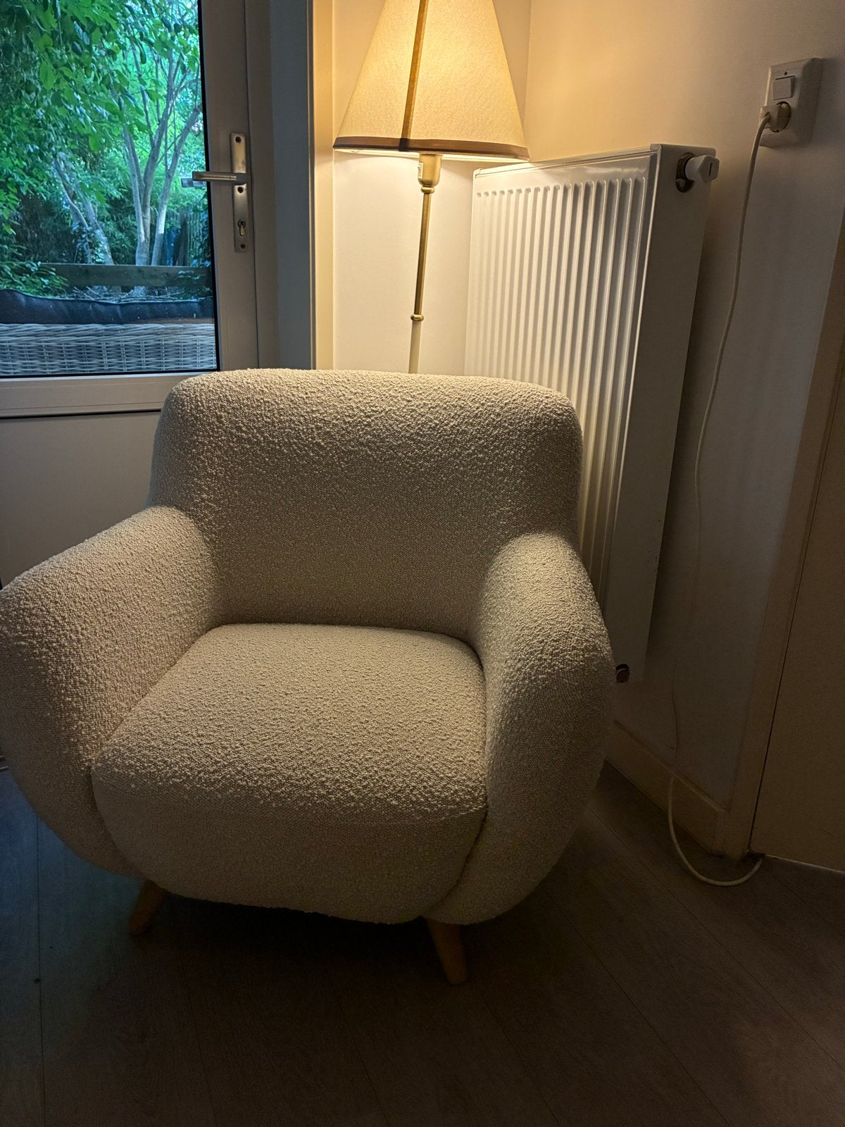 SofaCompany Otis fauteuil - Crème bouclé stof, Huis en Inrichting, Fauteuils, Ophalen, 75 tot 100 cm, Zo goed als nieuw, 75 tot 100 cm