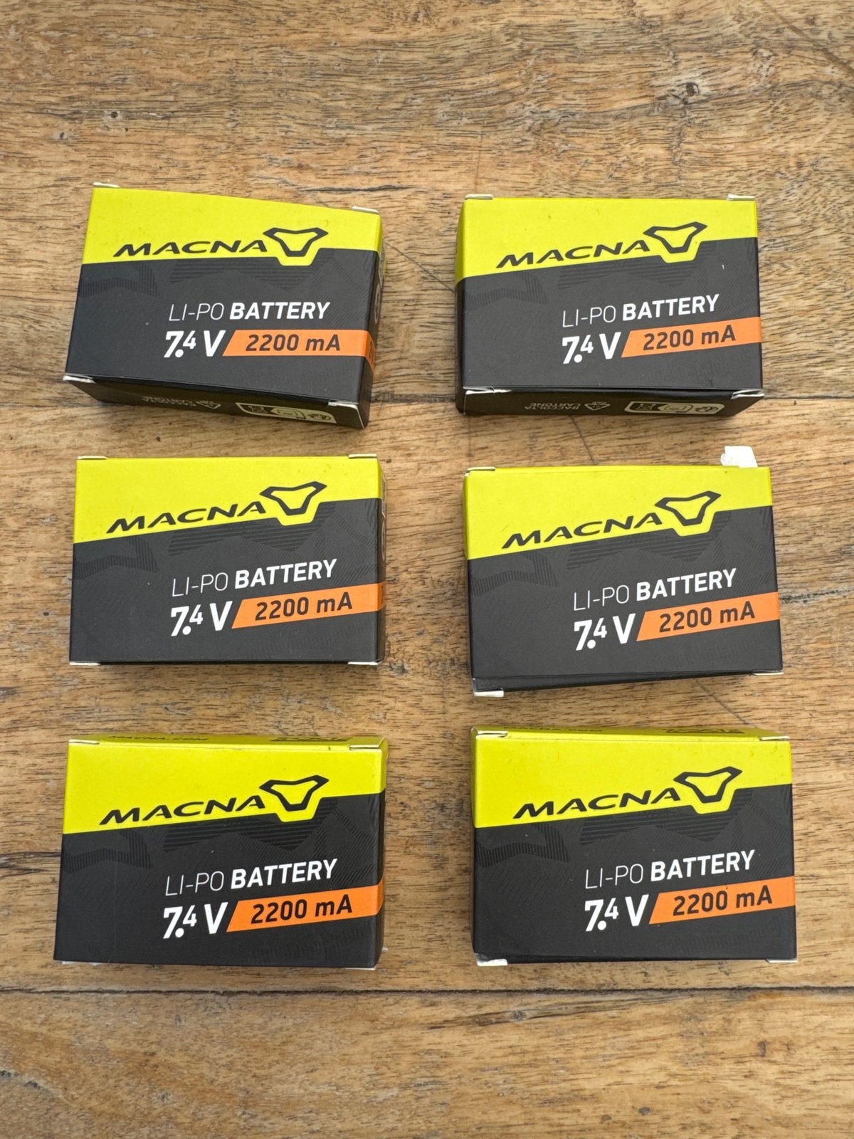 Macna Li-Po Accu 7.4V 2200mA - Nieuw (6 stuks, €25,- p/st), Nieuw