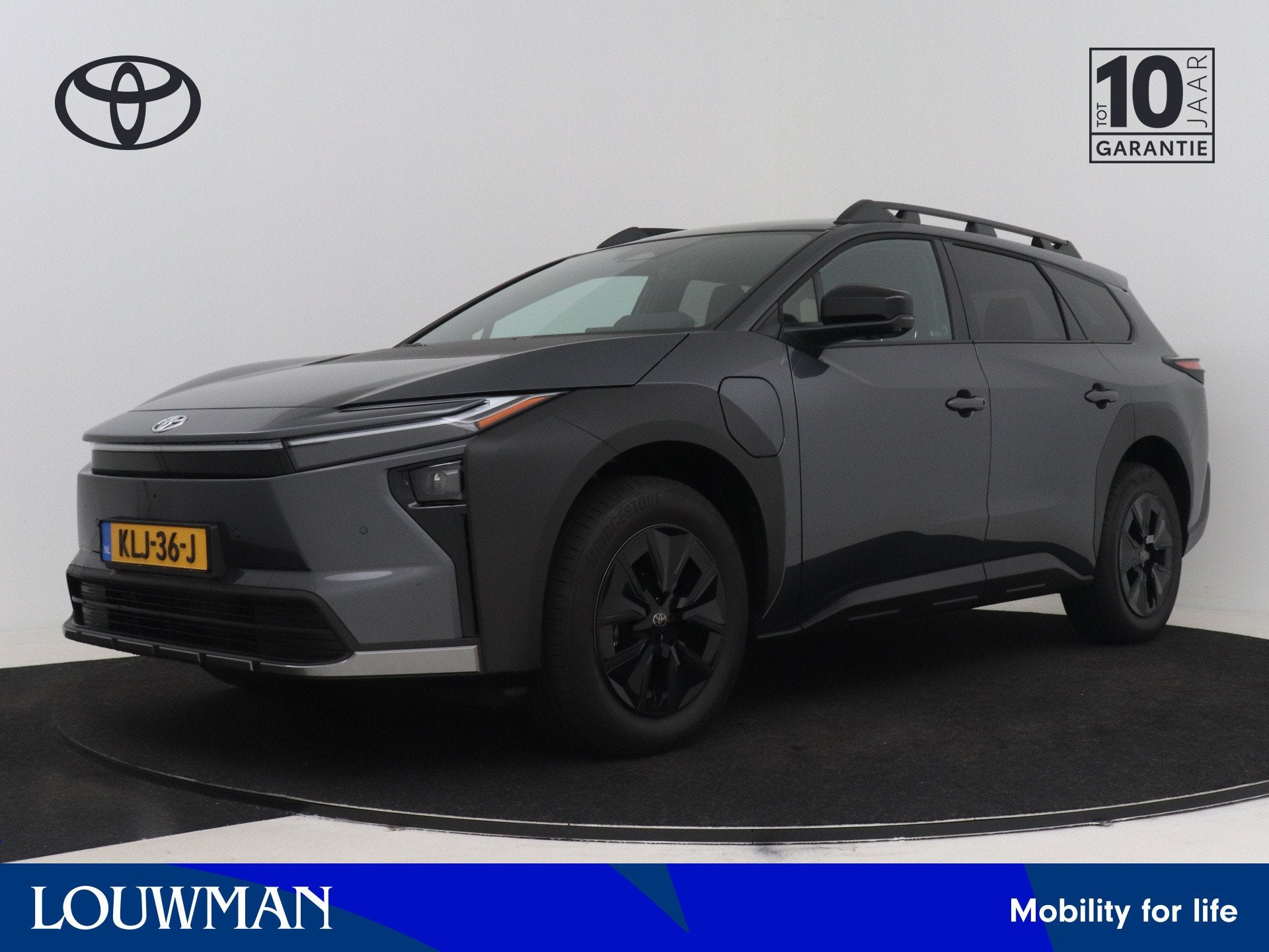 Toyota bZ4X Touring Dynamic 75 kWh Parkeersensoren | Stoelve, 227 pk, SUV of Terreinwagen, Zilver of Grijs, 407 min