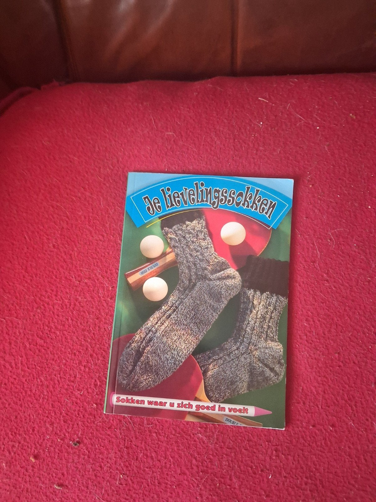 te koop brei boek om sokken te breien., Ophalen of Verzenden, Breien, Patroon of Boek