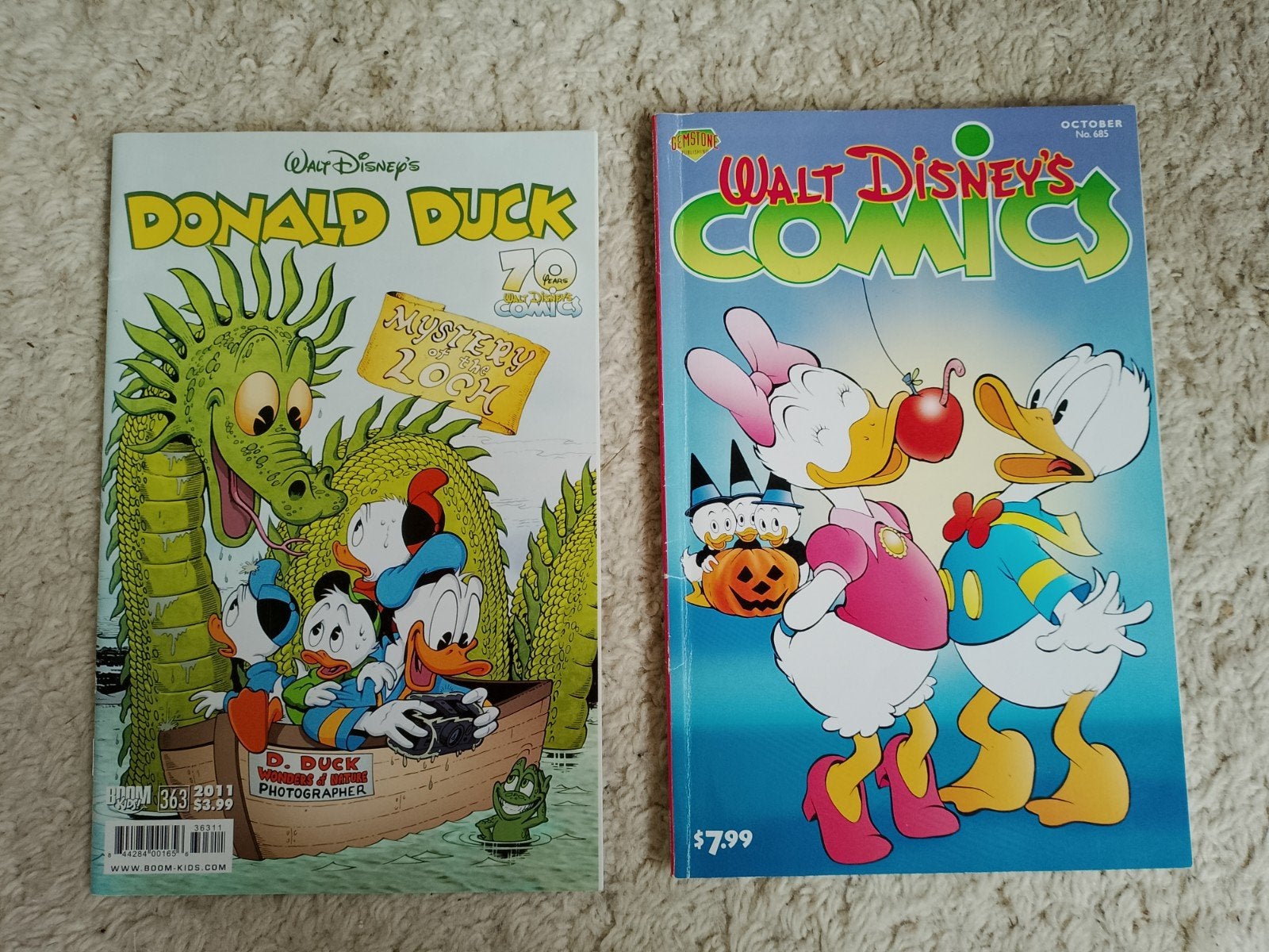 Donald Duck Comics - 2 stripboeken - Engels talig, Boeken, Meerdere stripboeken, Ophalen of Verzenden, Zo goed als nieuw