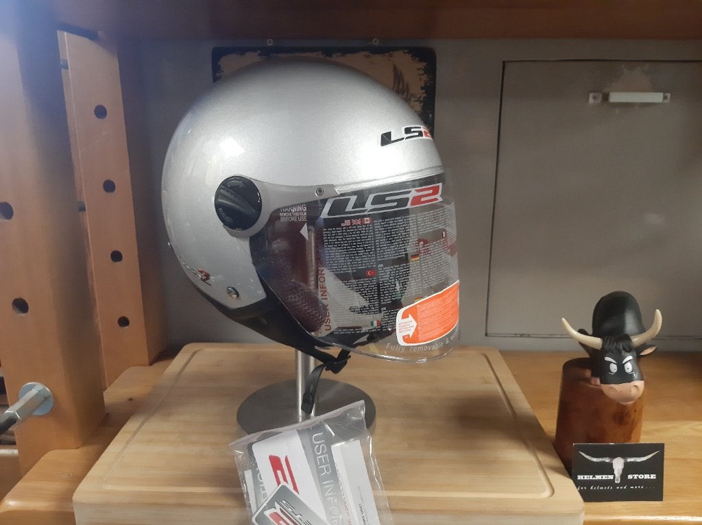 LS2 helm maat S scooter brommer helm kinderhelm XS nieuw €30, XS, Pascalstraat 6 1704 RD Heerhugowaard, Jethelm, Ophalen of Verzenden