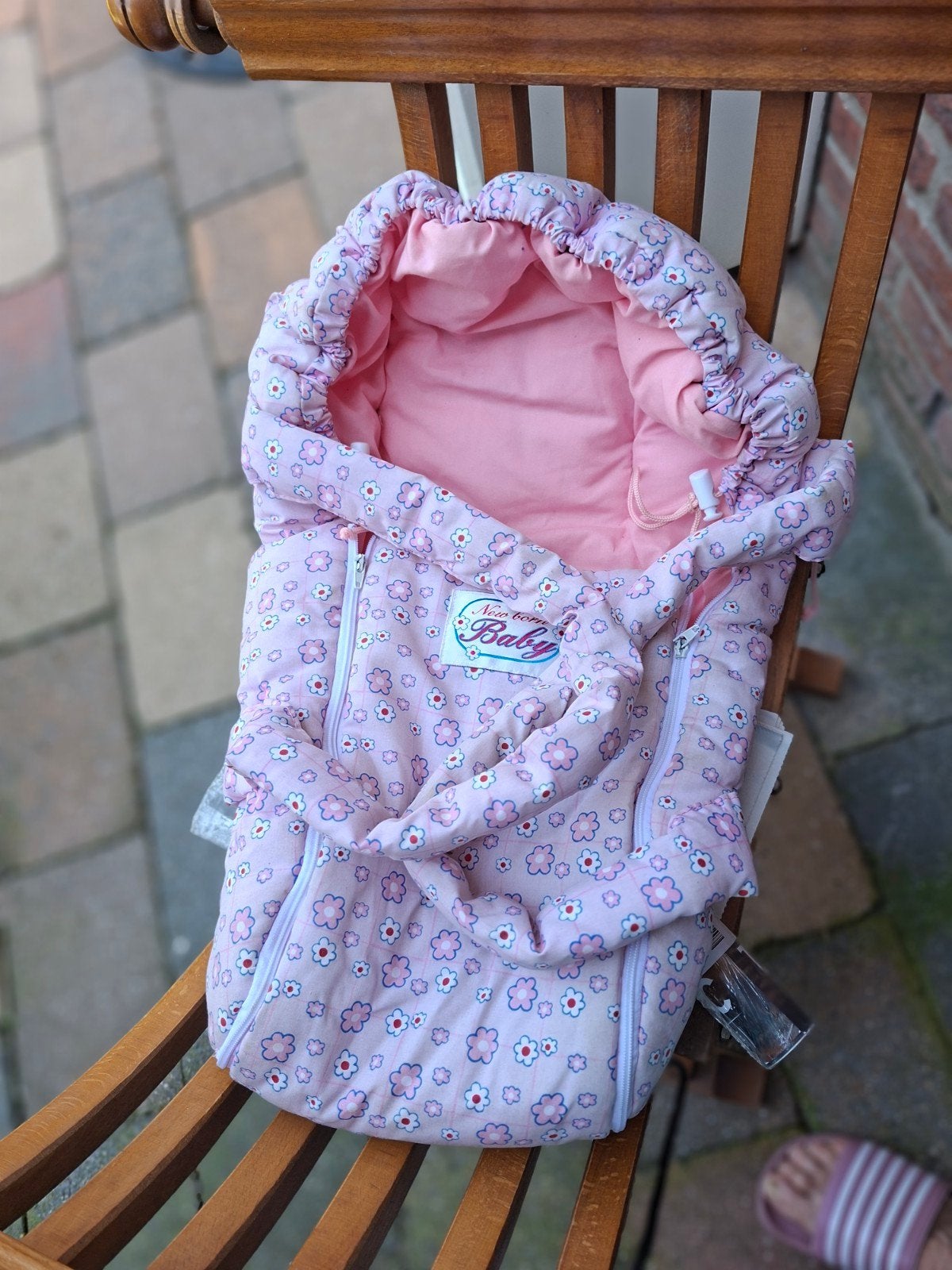 Roze Baby Born draagzak/voetenzak met bloemetjespatroon, Ophalen of Verzenden