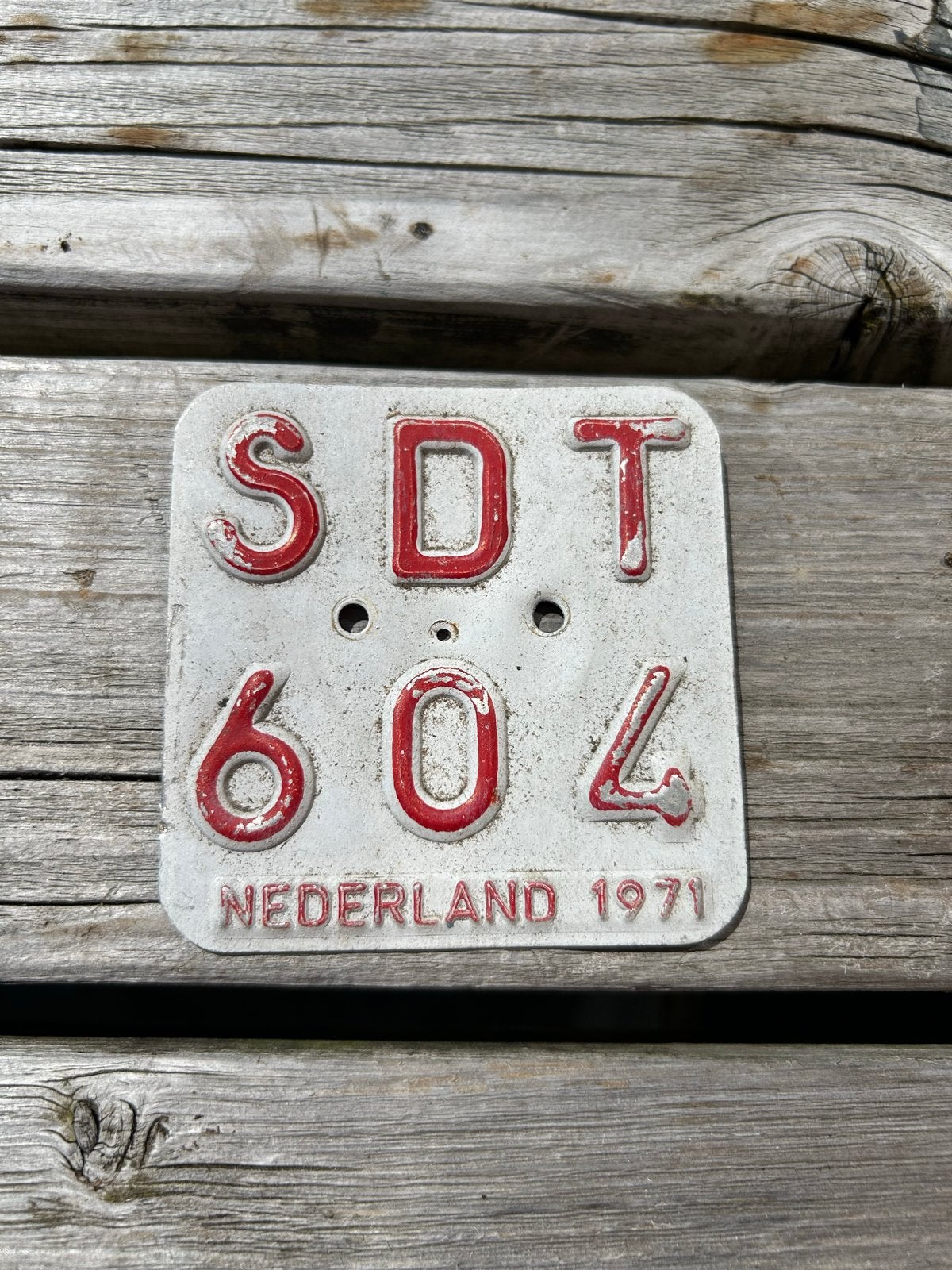 Bromfiets verzekeringsplaatje SDT 604 Nederland 1971, Ophalen of Verzenden, Gebruikt, Overige typen
