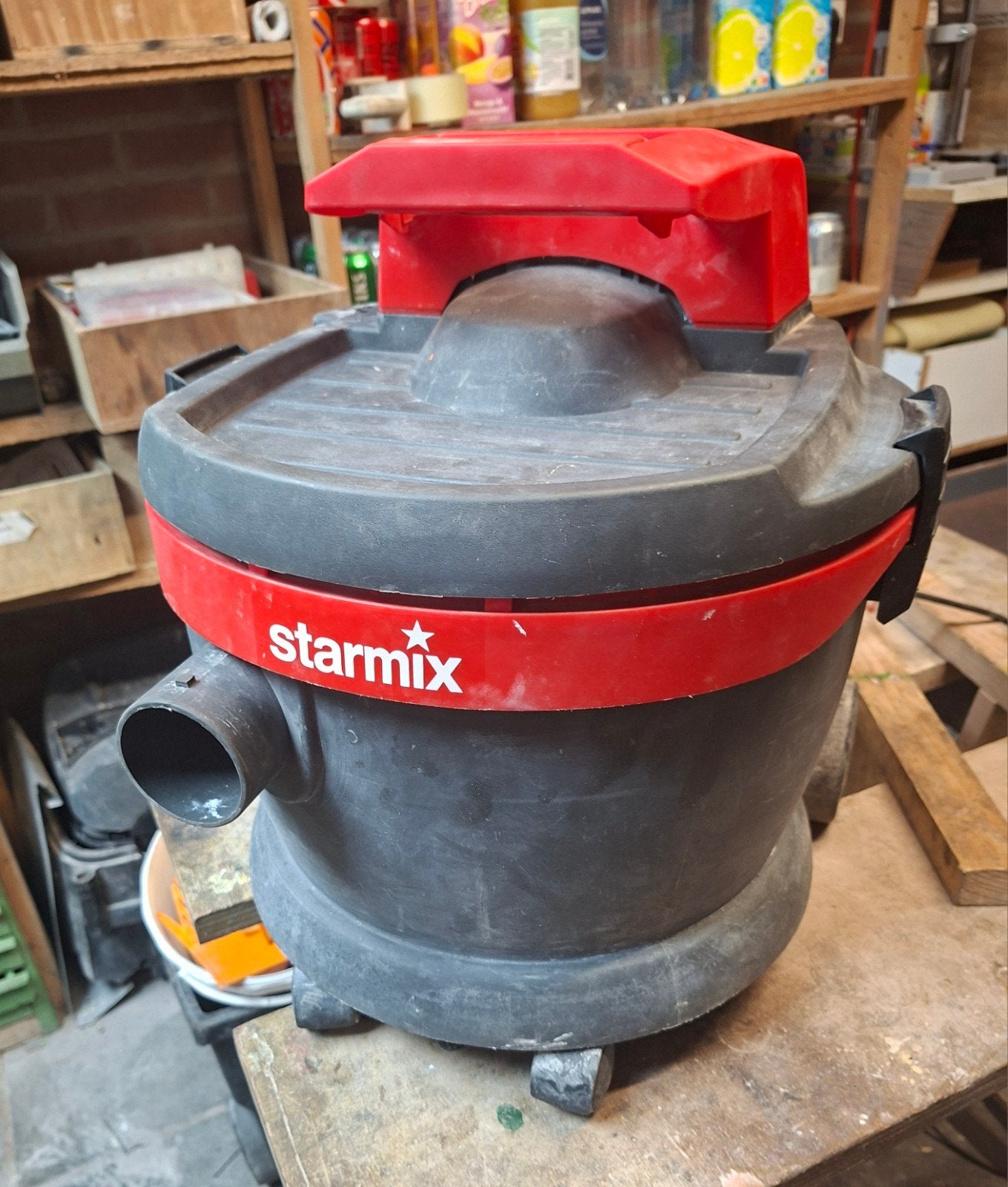 Starmix ASR 1420 bouwstofzuiger., Doe-het-zelf en Verbouw, Ophalen of Verzenden, Zo goed als nieuw, Waterstofzuiger