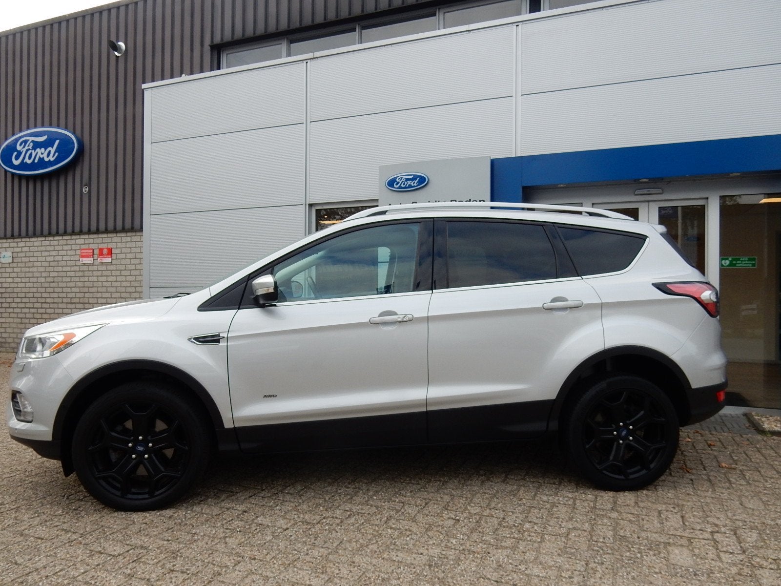 Ford Kuga Titanium 4WD 182PK | Trekhaak | Winter pack | BLIS, Auto's, 12 maanden, 4 cilinders, Vierwielaandrijving, 184 pk