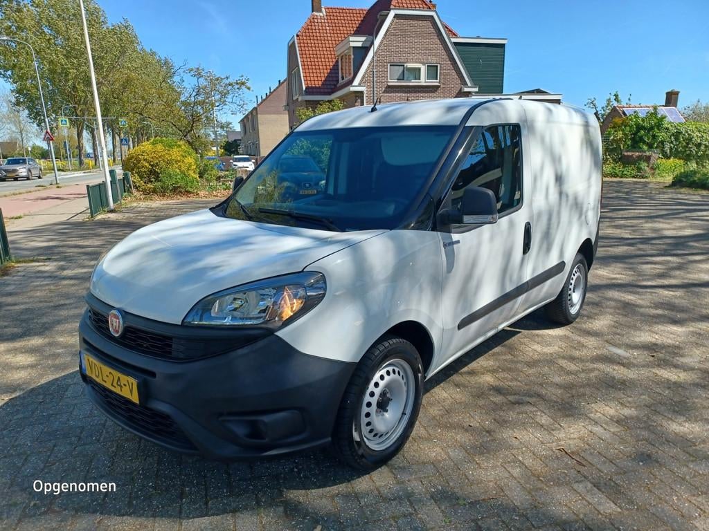 Fiat Doblò Cargo 1.4 Fire L1H1 NAP!, Auto's, Bestelauto's, Bedrijf, Te koop, ABS, Boordcomputer, Centrale vergrendeling, Electronic Stability Program (ESP)