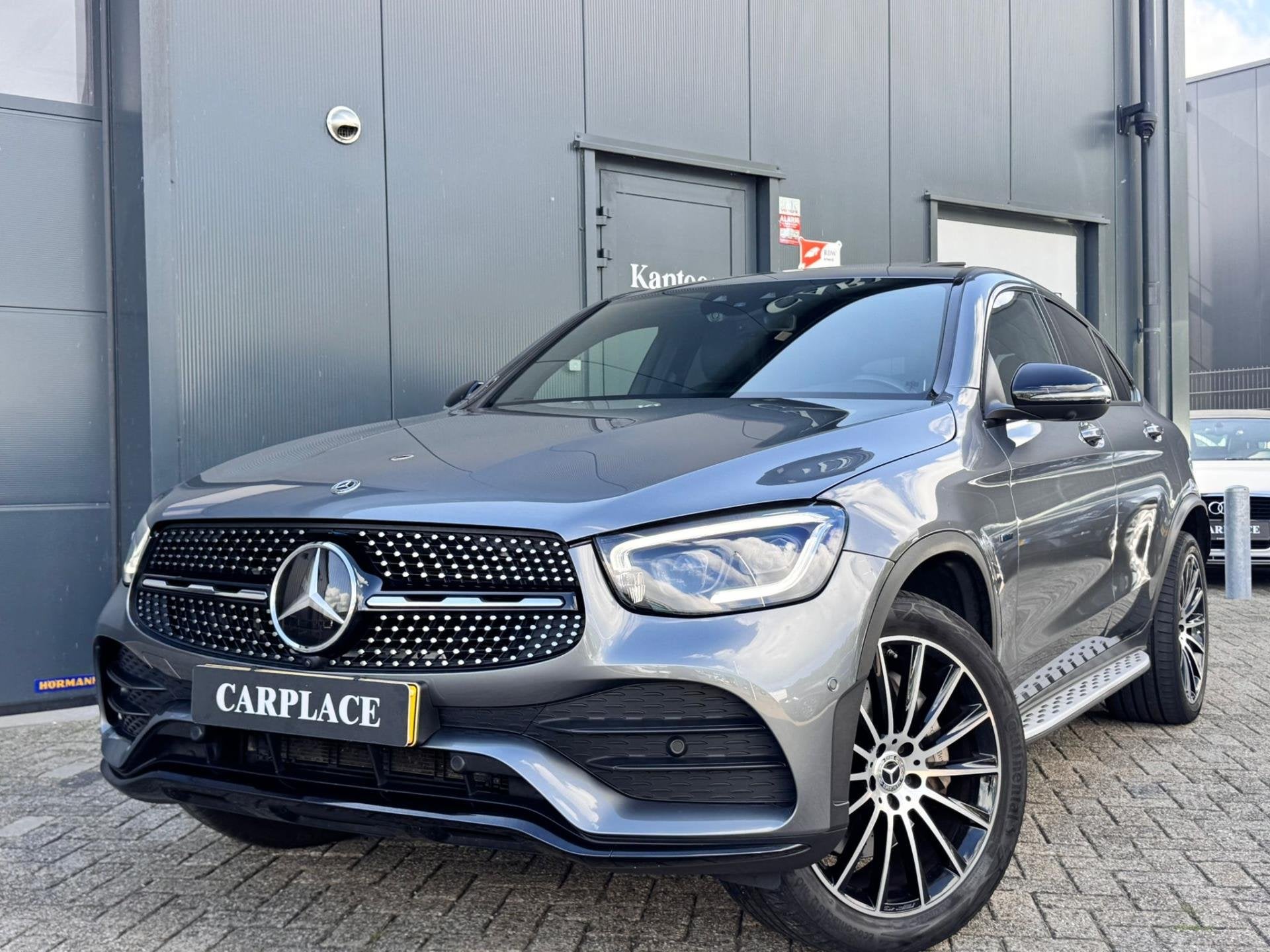 Mercedes-Benz GLC-klasse Coupé 300e 4MATIC Premium Plus, Auto's, Automaat, Euro 6, 4 cilinders, 2000 kg