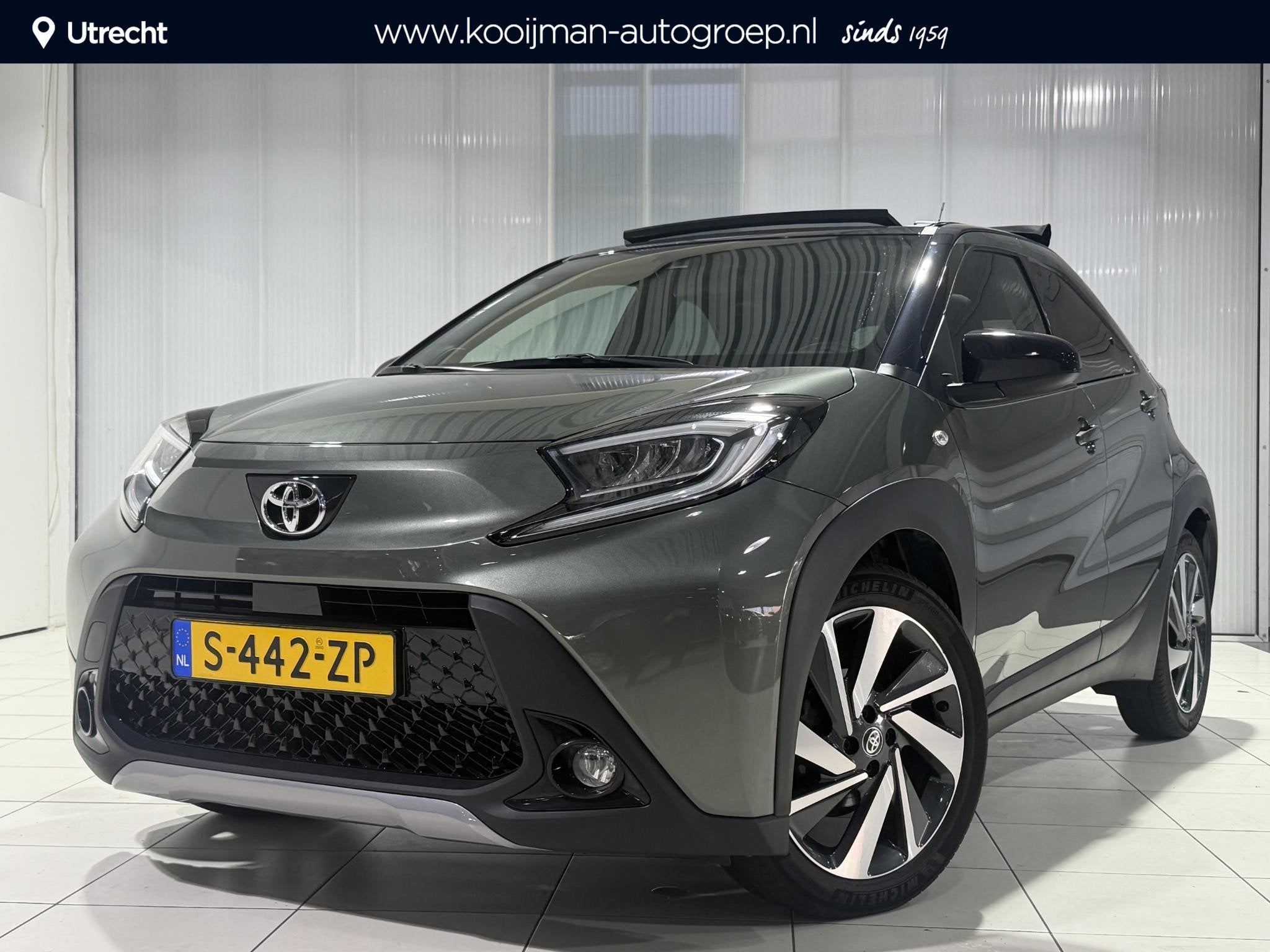Toyota Aygo X 1.0 VVT-i MT Envy Elektrisch Vouwdak, JBL Gelu