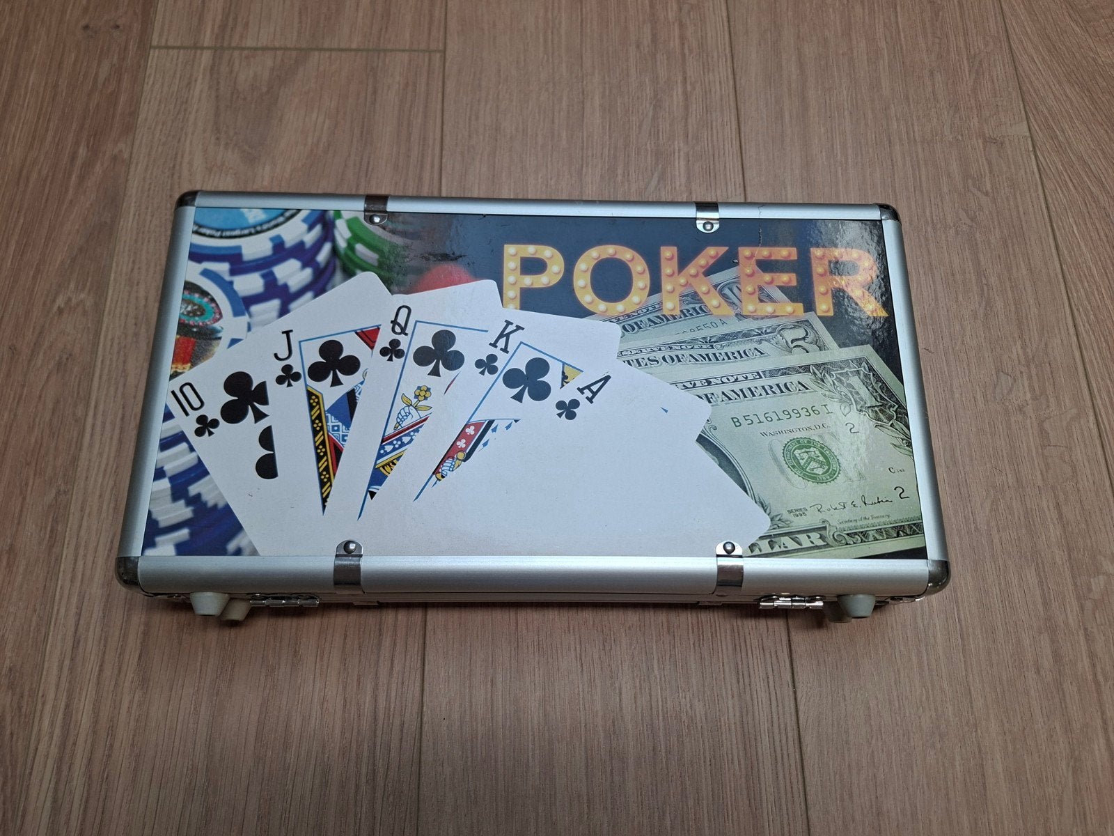 Pokerset in aluminium koffer met 200 chips en kaarten, Drie of vier spelers, Ophalen of Verzenden, Gebruikt