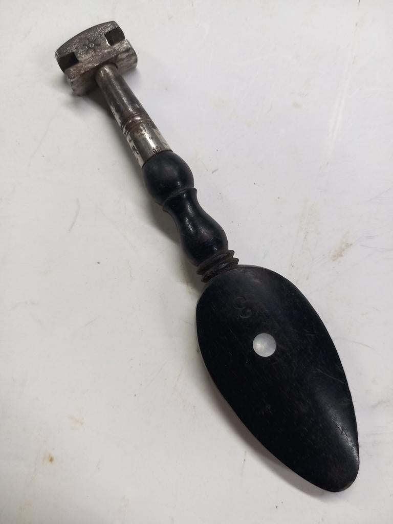 Antieke glassnijder met parelmoer inleg en zonnetje, Antiek en Kunst, Antiek | Gereedschap en Instrumenten, Ophalen of Verzenden