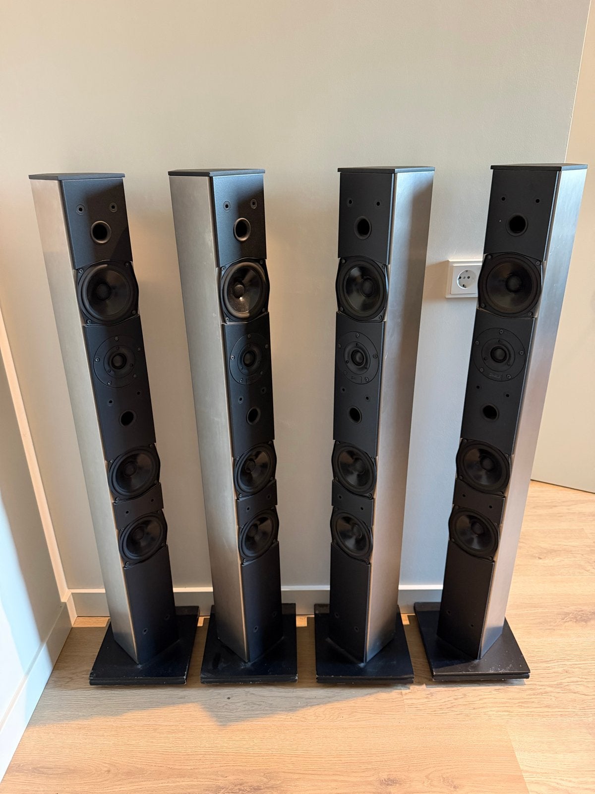 Dali SL-7 Vloerstaande Luidsprekers - Set van 4 muziekboxen, Vloerstaande luidspreker, Gebruikt, Ophalen of Verzenden, Geschikt voor surround/home cinema