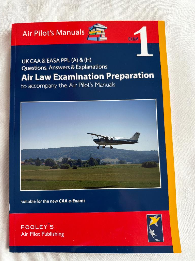POOLEYS Exam 1 – Q&A Air Law Examination Preparation, Boeken, Verzenden, Niet van toepassing, Zo goed als nieuw, Helena B A Hughes