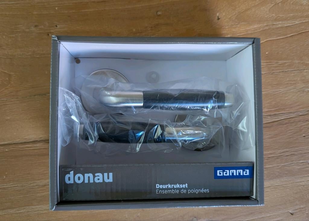 Donau Deurkruk set RVS look (aluminium) - Nieuw in doos, Ophalen of Verzenden, Nieuw, Rvs, Klink of Kruk