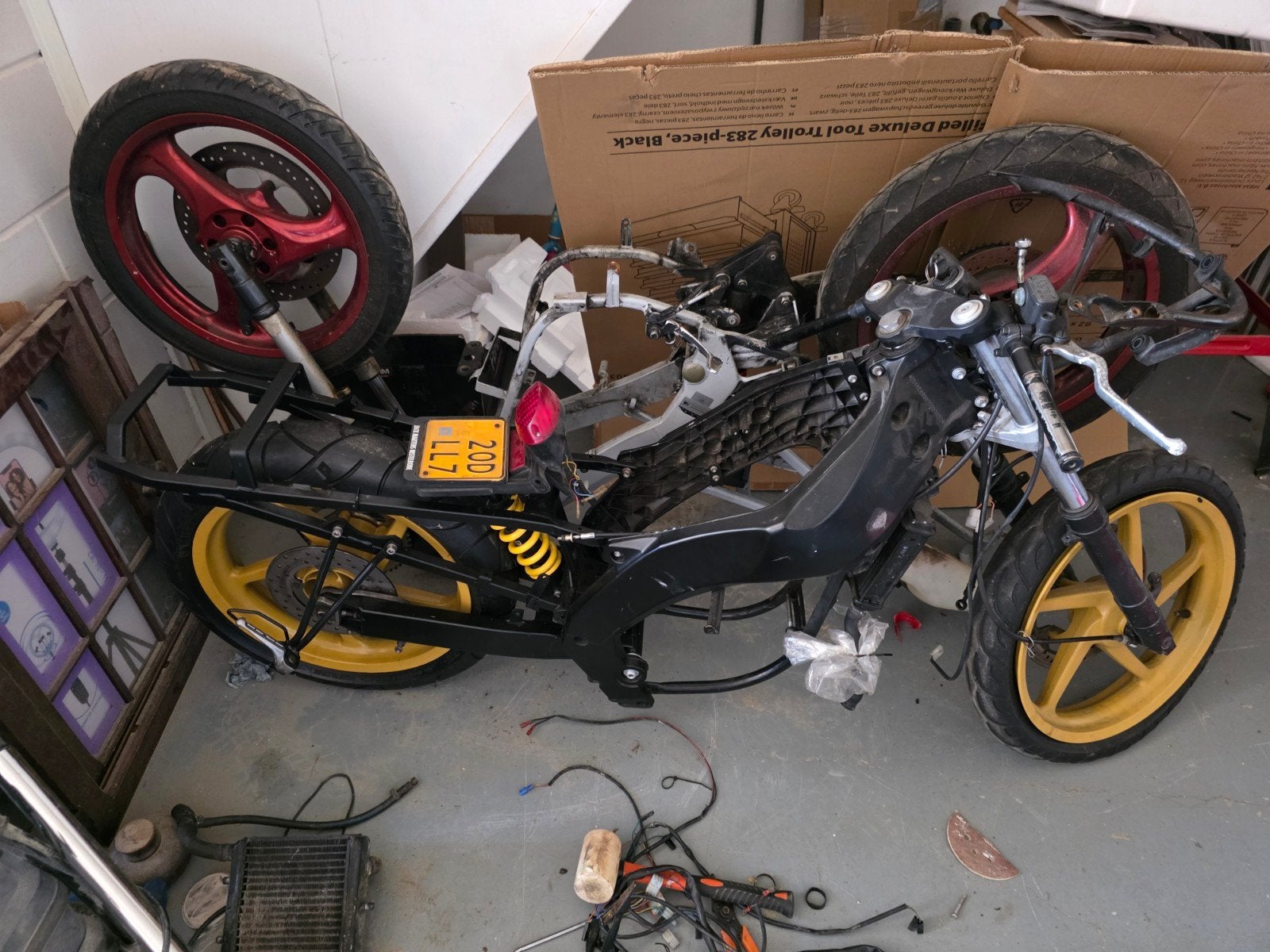 Aprilia RS50 Nero SBK Frame met Kenteken Gouden Velgen, Fietsen en Brommers, Brommeronderdelen | Algemeen, Ophalen, Gebruikt