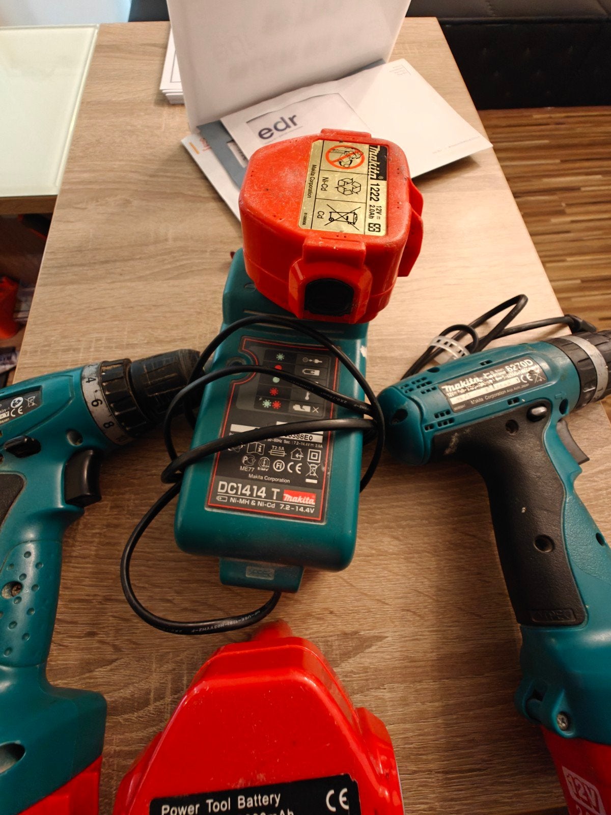 Makita Boor- en Schroefmachine accu's niet meer goed hineset, Gebruikt, Variabele snelheid, Ophalen of Verzenden, Boor- en Schroefmachine