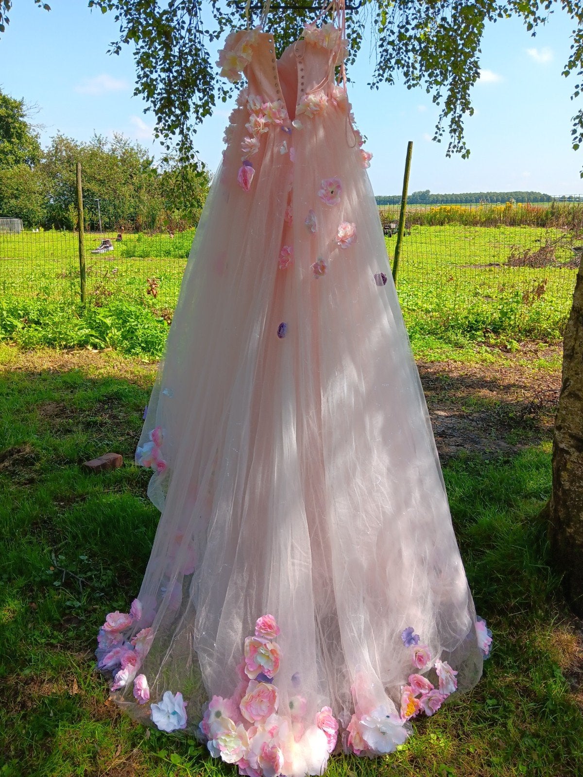 Prachtige Roze Trouwjurk met hoepel, Ophalen of Verzenden, Gedragen, Roze, Trouwjurk