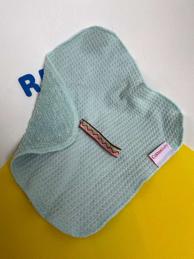 K2284 Cottonbaby doekje groen badstof, Ophalen of Verzenden, Zo goed als nieuw, Overige typen