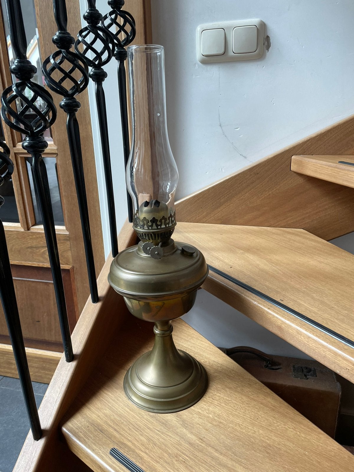 Duplex olielamp met dubbel lont en vlamdover origineel glas, Ophalen of Verzenden, Koper of Brons