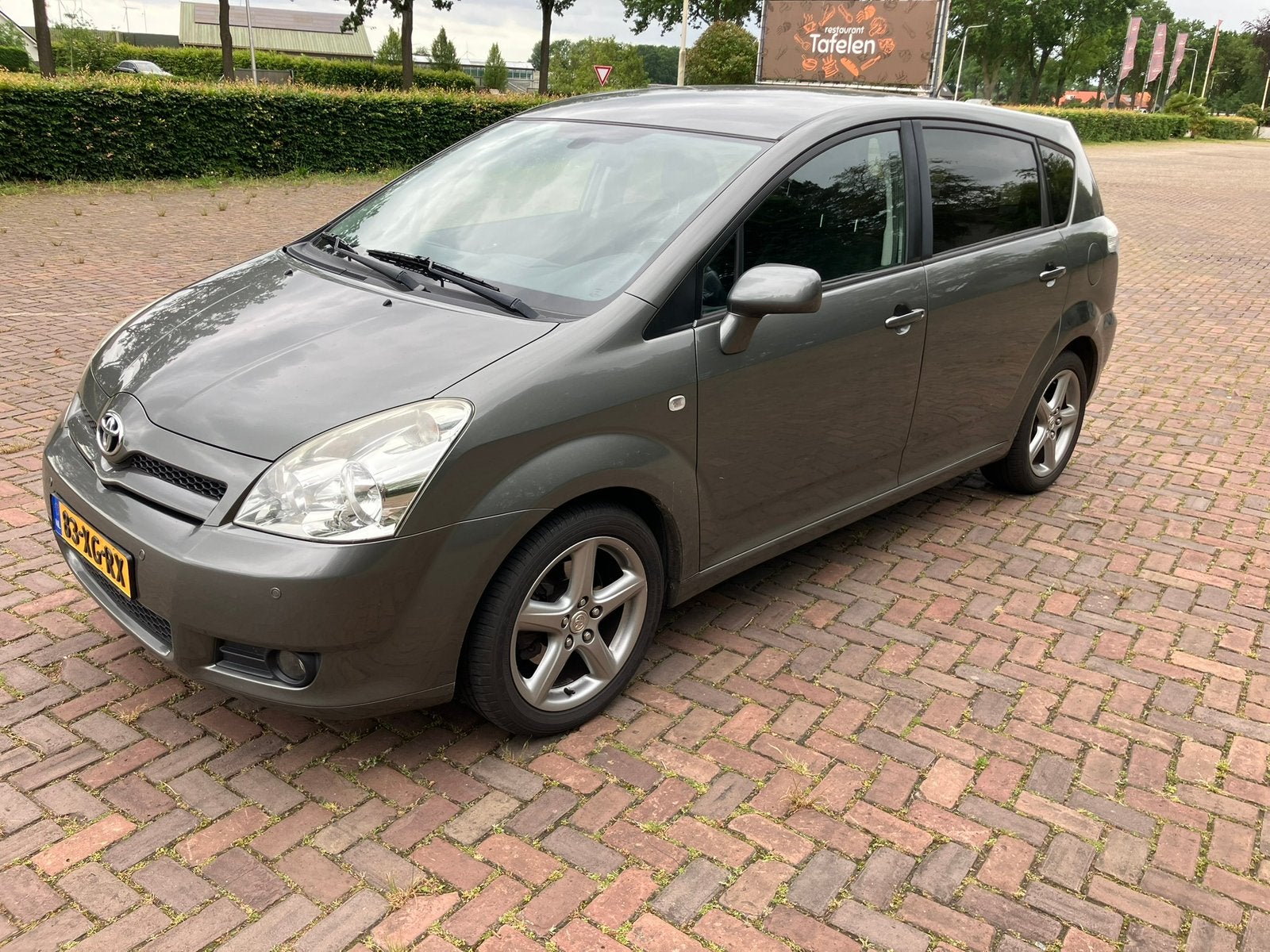 Toyota Corolla Verso 1.8 Vvt-i 5P 2007 Grijs, 1330 kg, Zwart, 4 cilinders, 129 pk