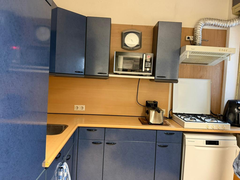 Keuken gratis af te halen, Huis en Inrichting, Keuken | Complete keukens, Ophalen, Gebruikt, Blauw, Hoekkeuken