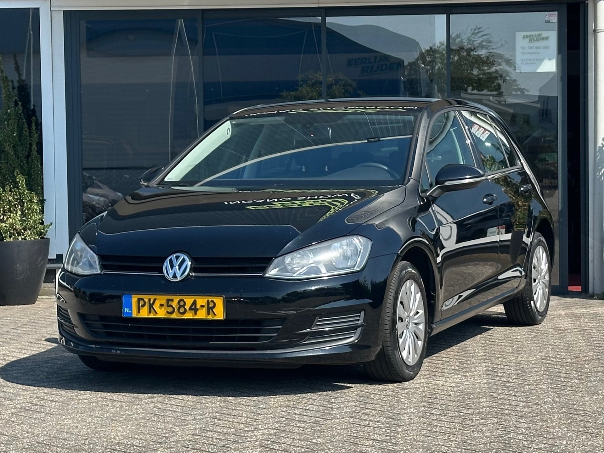 Volkswagen Golf 7 1.2 TSI Trendline Zwart, Voorwielaandrijving, Euro 5, 86 pk, Gebruikt