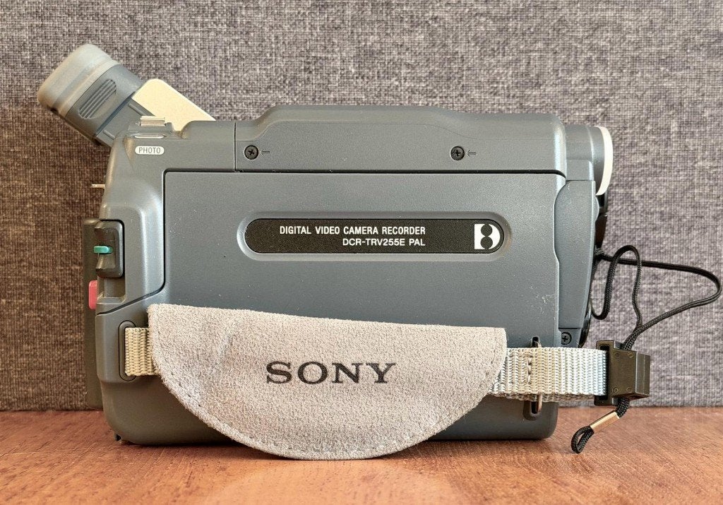 SONY DCR-TRV255E Digital8, als nieuw, compleet, GETEST!, 20x of meer, Overige soorten, Ophalen of Verzenden, Zo goed als nieuw