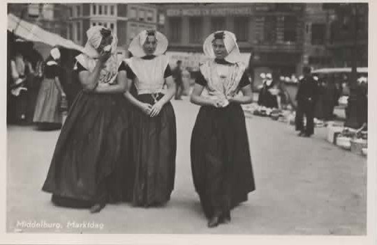 Zeeland Walcheren Middelburg Marktdag klederdracht, Verzenden, 1940 tot 1960, Ongelopen, Zeeland