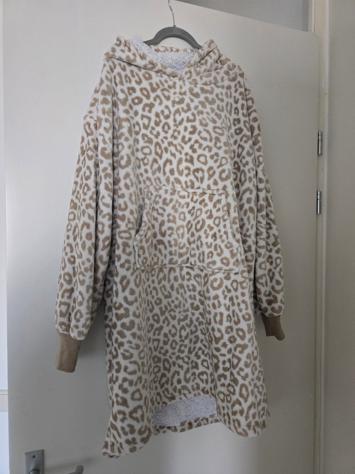 Oversized Hoodie Deken met Luipaardprint - Nette Staat, Kleding | Dames, Verzenden, Zo goed als nieuw
