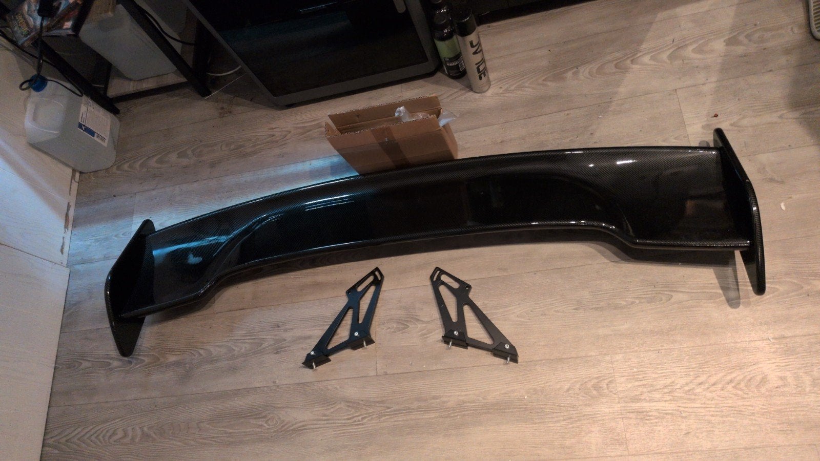 Nieuwe universele spoiler (145 cm breed), Ophalen