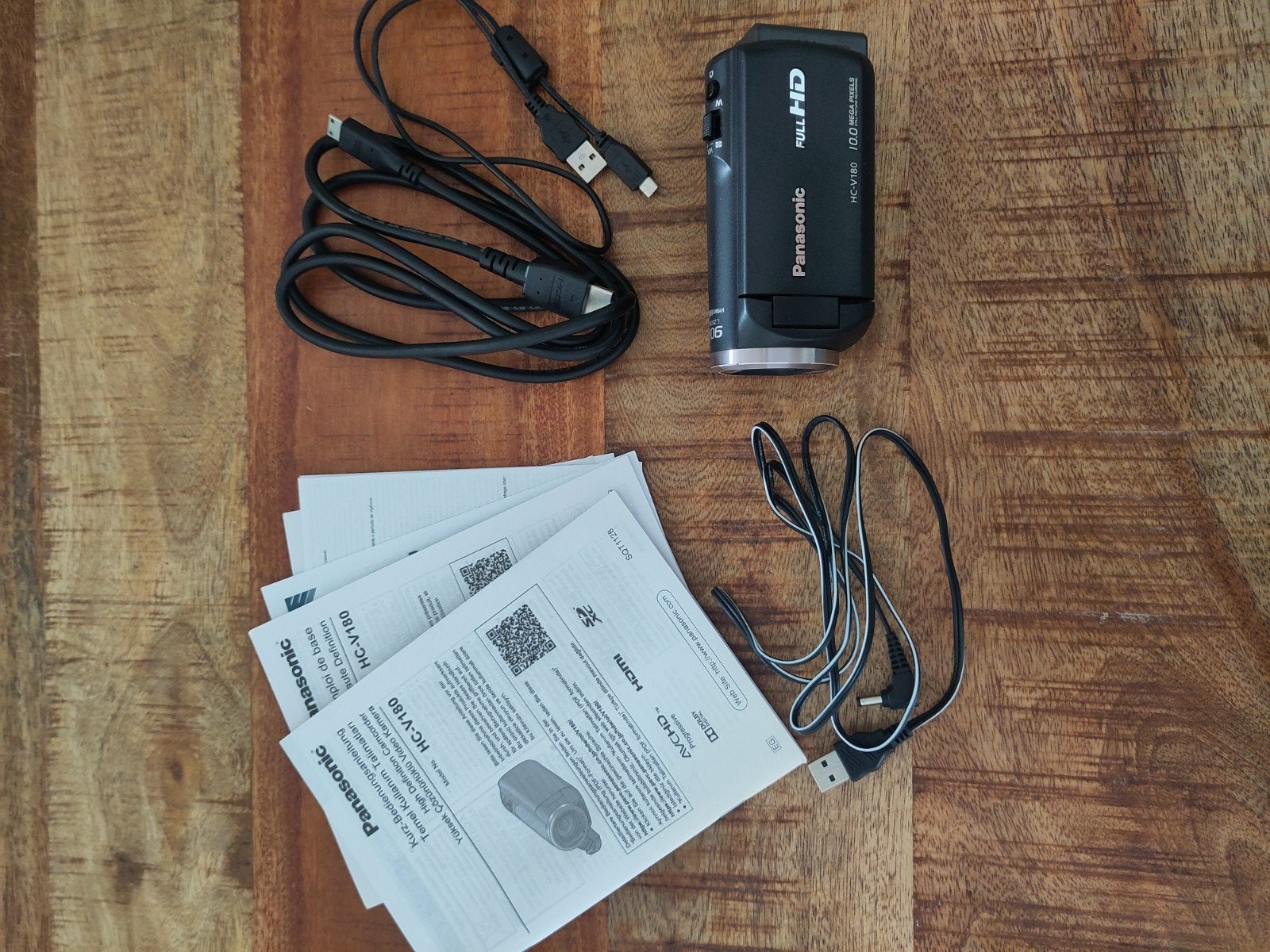 Panasonic HC-V180 Full HD Camcorder - Zo goed als nieuw, Ophalen of Verzenden