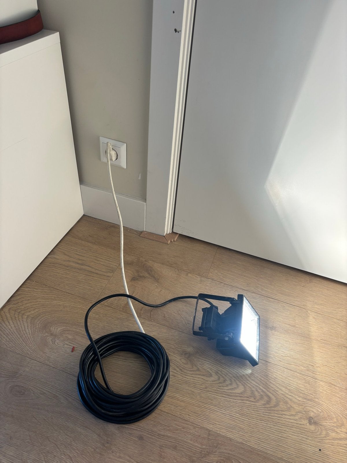 Halogeen bouwlamp 150w met lang snoer (10+ meter), Ophalen of Verzenden, Gebruikt, 50 tot 200 watt, Lamp met armatuur