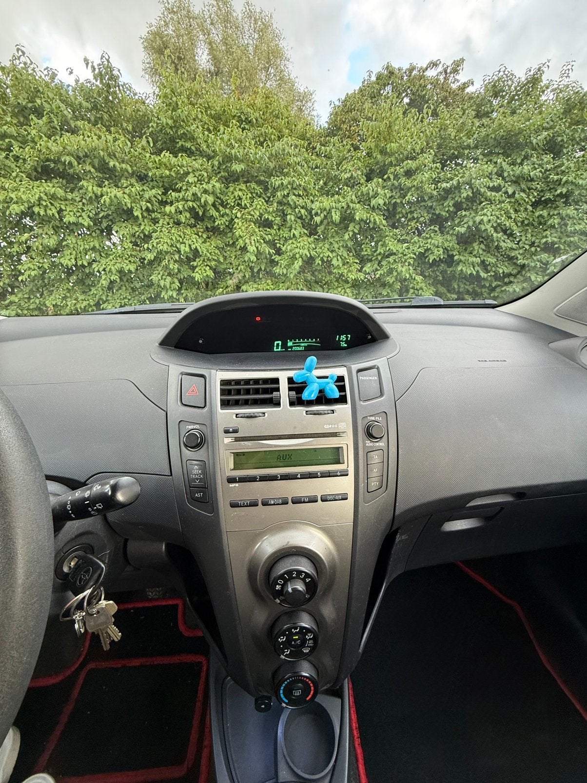 Foto 11 van Toyota Yaris 1.0 12V Vvt 14 maanden apk