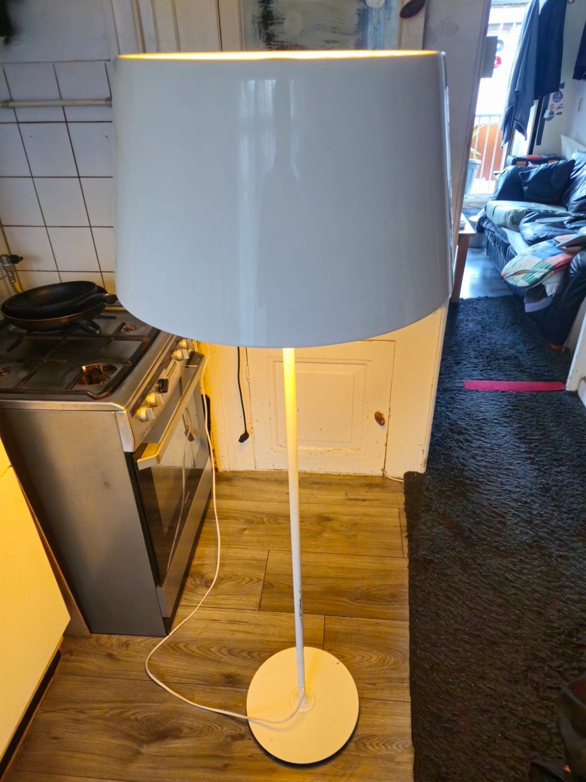 Vloerlamp KULLA - Modern design, Gebruikt, Verzenden, E27 (groot), Modern