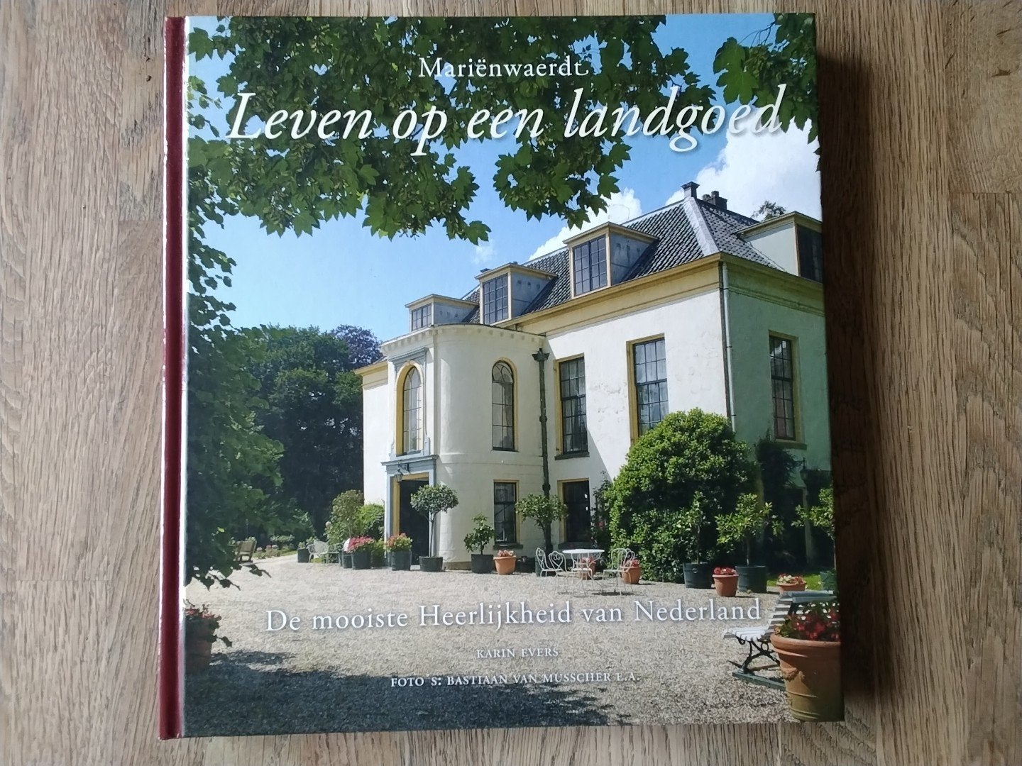 Mariënwaerdt  Leven op een landgoed, Antiek en Kunst, Ophalen of Verzenden