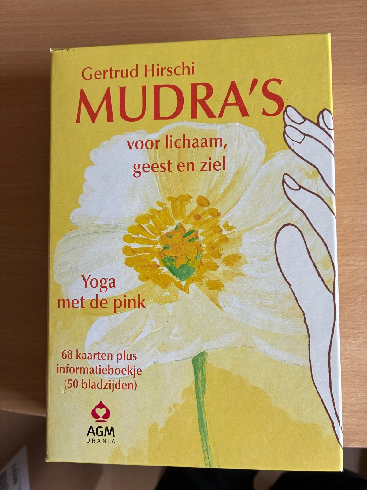Mudra's kaarten compleet set - Gertrud Hirschi, Boeken, Ophalen of Verzenden, Zo goed als nieuw, Meditatie of Yoga, Overige typen