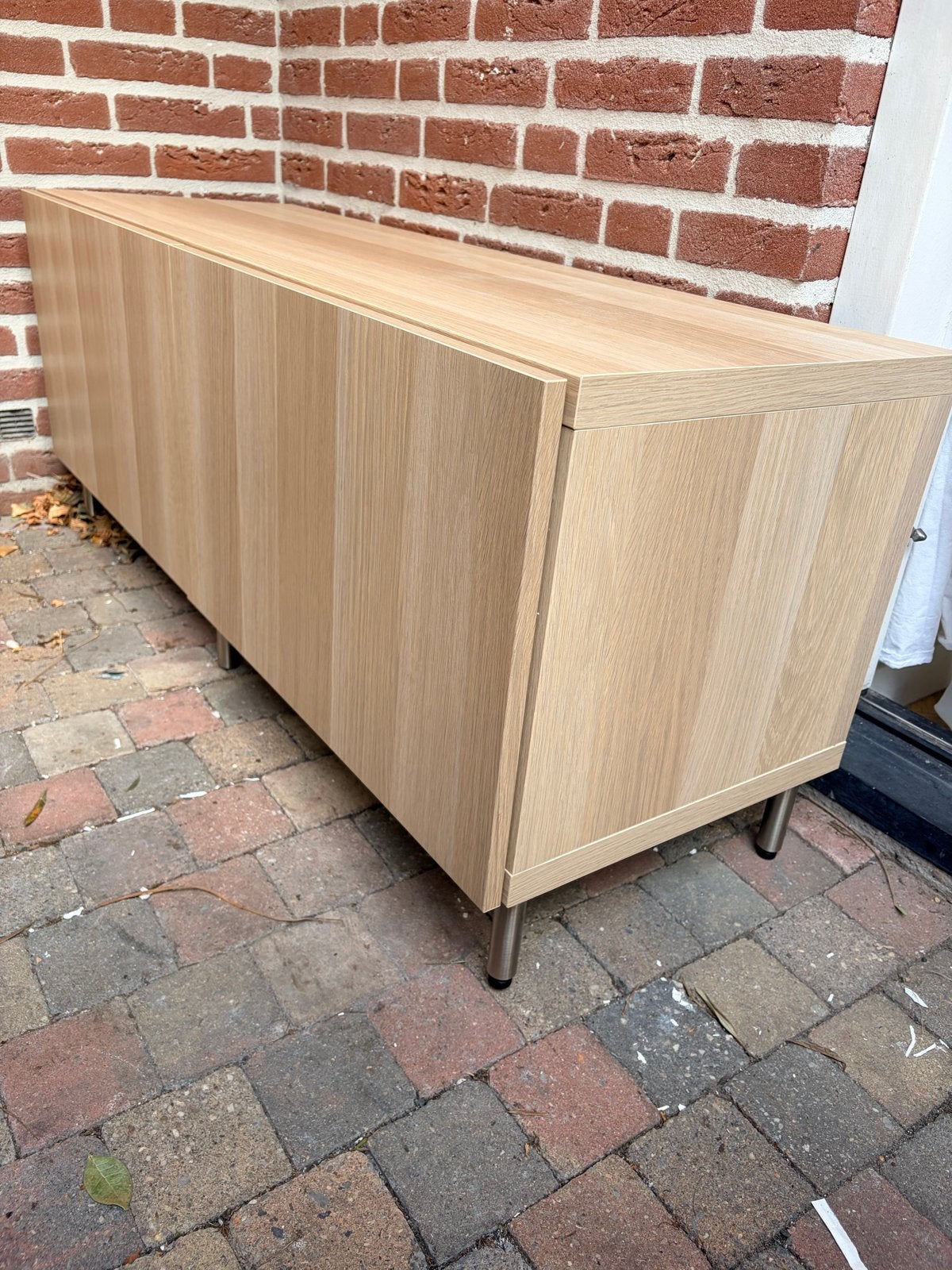 Ikea Besta kast met RVS poten, Ophalen, Zo goed als nieuw