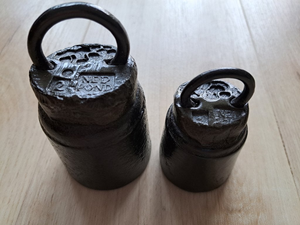 2 mooie krukgewichten, Ophalen