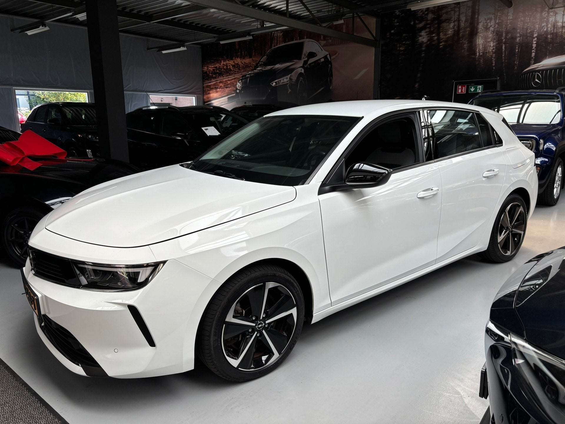 Opel ASTRA 1.6 Hybrid Edition Carplay, Auto's, Opel, Gebruikt, Met garantie (alle), Wit, Plug-in hybride
