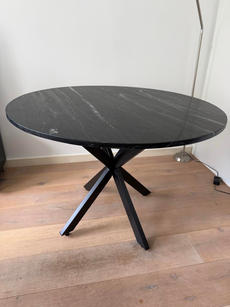Ronde marmeren eettafel 110 cm doorsnede, Huis en Inrichting, Tafels | Eettafels, Ophalen, Overige materialen, 100 tot 150 cm