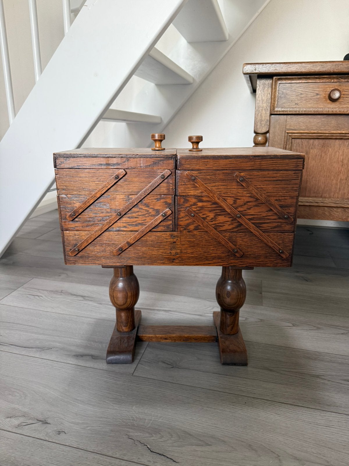 Ouderwetse naaibox, Ophalen