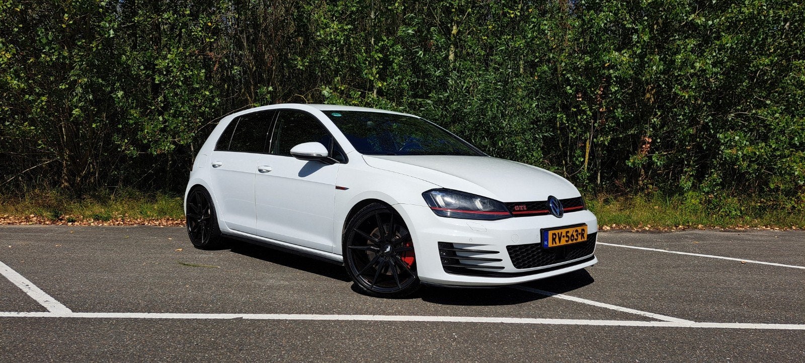 Volkswagen Golf 7 GTI Performance | DSG |Nieuwe APK, Auto's, Stof, 4 cilinders, Wit, Stationwagon