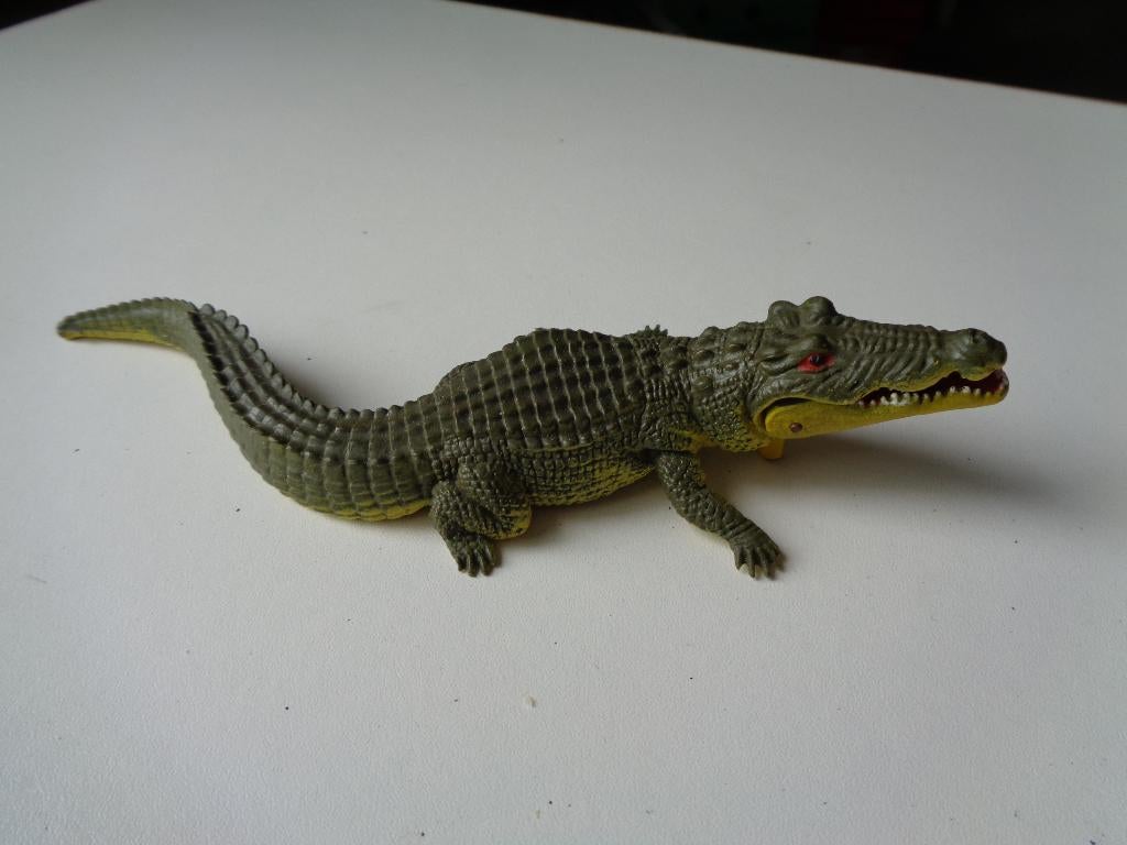 Grote Britains krokodil.18 cm., Ophalen of Verzenden