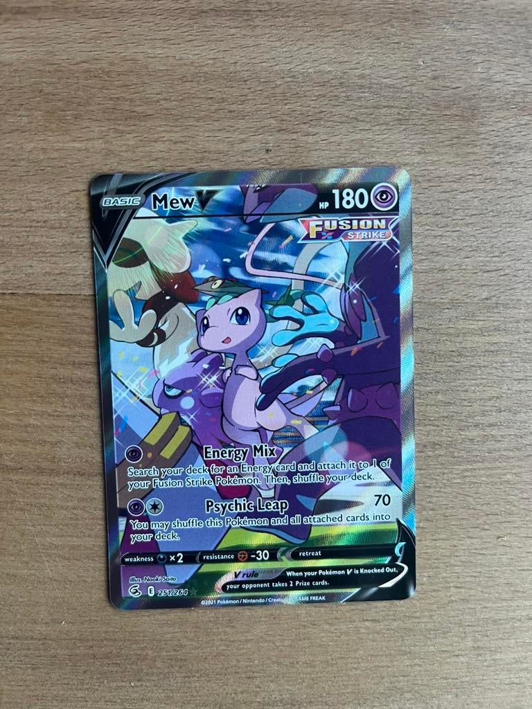Mew V 251/264 fushion strike, Ophalen of Verzenden, Nieuw